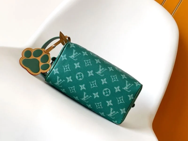 Louis Vuitton Cosmetic Bags SmoothTexture 43340