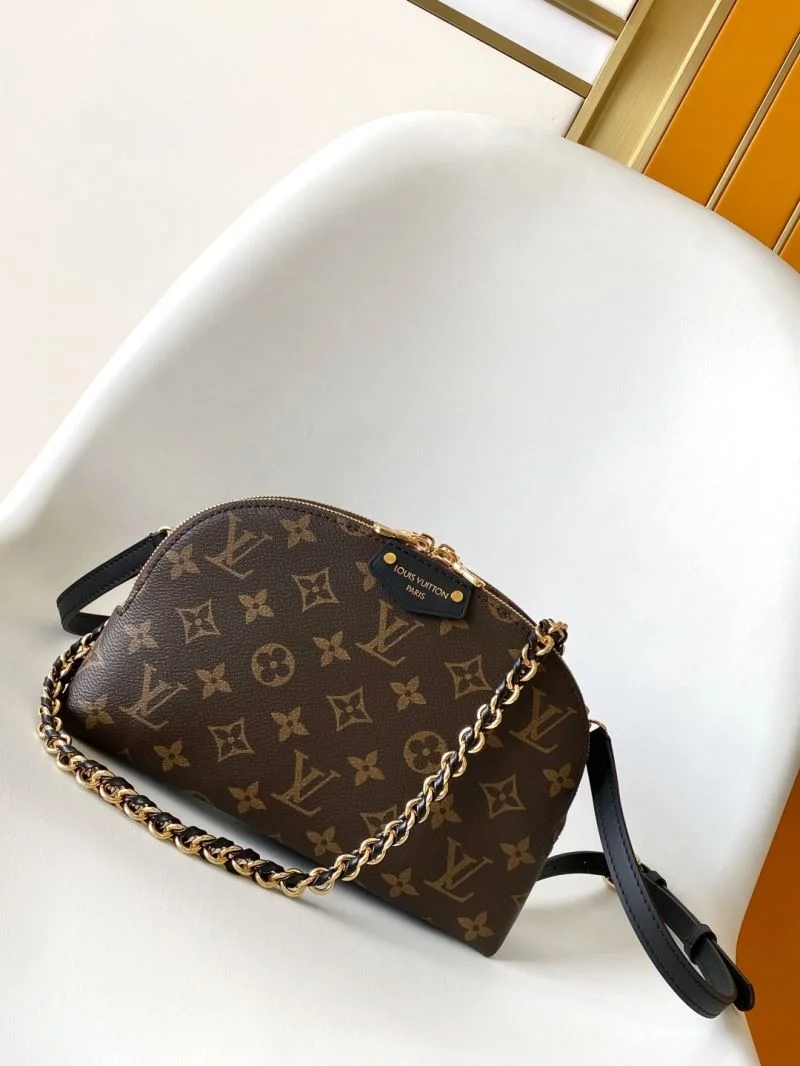 Louis Vuitton Cosmetic Bags Resilient 42927