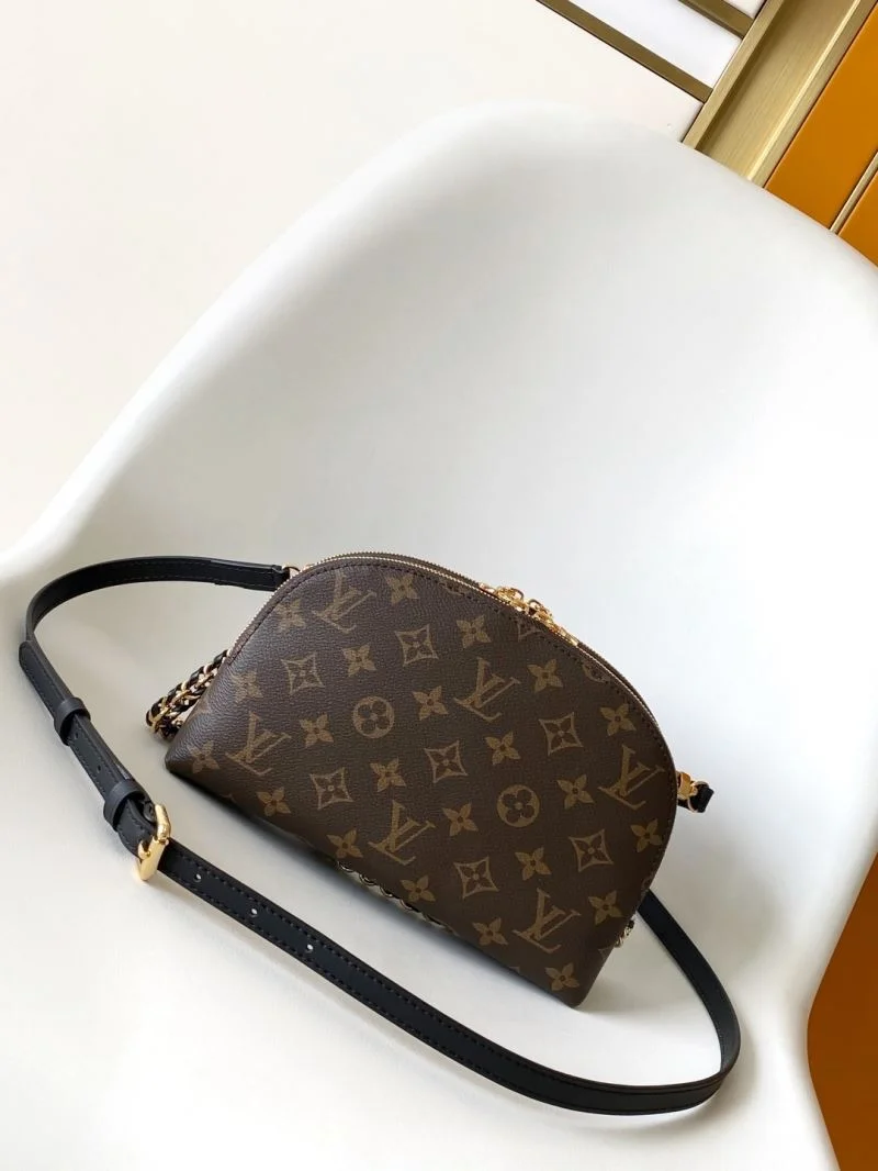 Louis Vuitton Cosmetic Bags Resilient 42927