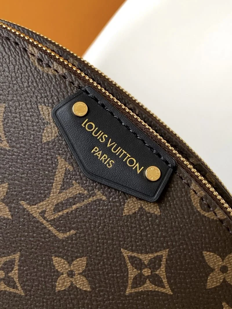 Louis Vuitton Cosmetic Bags Resilient 42927