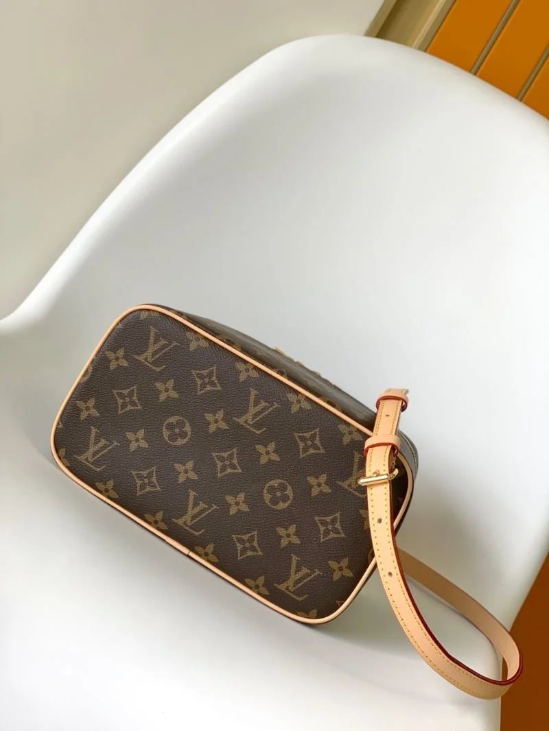 Durable Louis Vuitton Cosmetic Bags 42900
