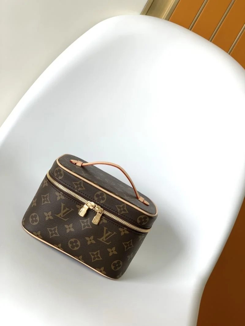 Louis Vuitton Cosmetic Bags Cozy 42899