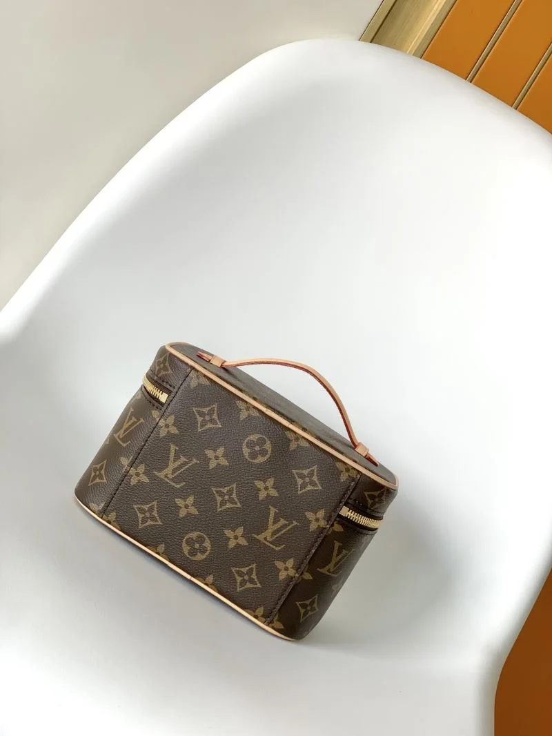 Louis Vuitton Cosmetic Bags Cozy 42899