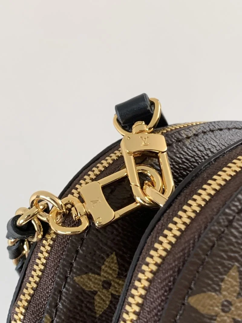 Louis Vuitton Cosmetic Bags Reliable 42903