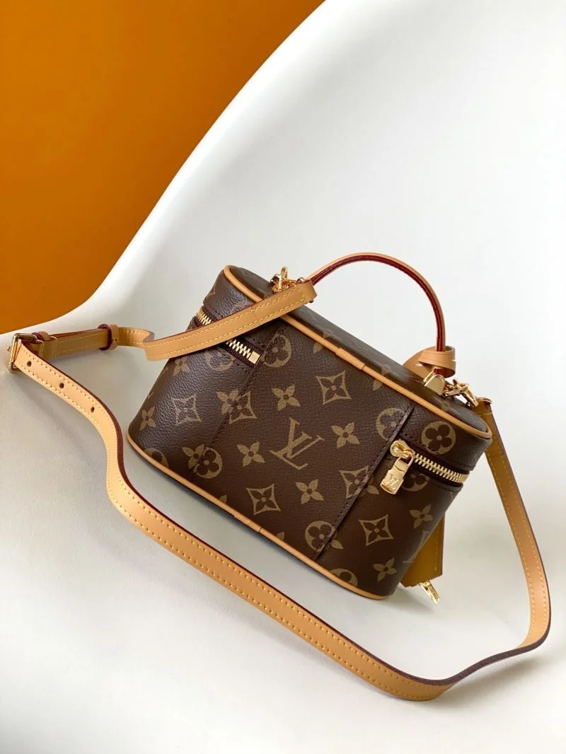 Louis Vuitton Cosmetic Bags Breathable 42893