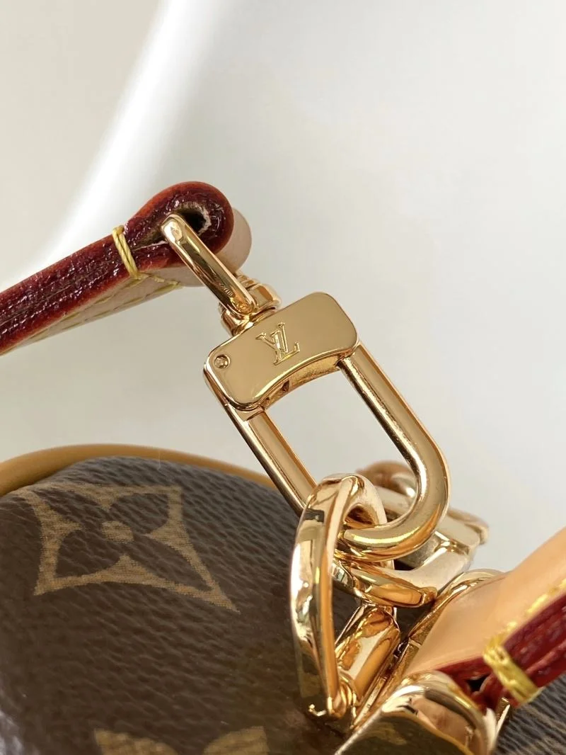 Louis Vuitton Cosmetic Bags Breathable 42893