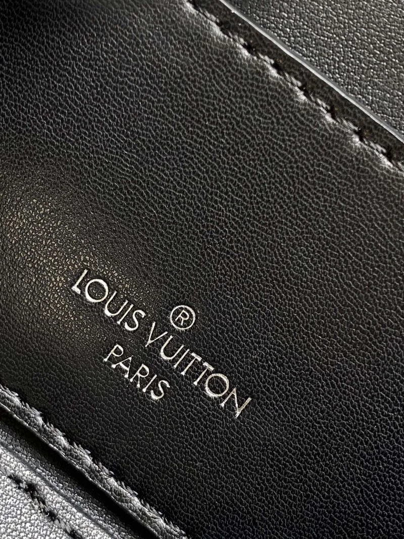 Fashionable Louis Vuitton Cosmetic Bags 42892
