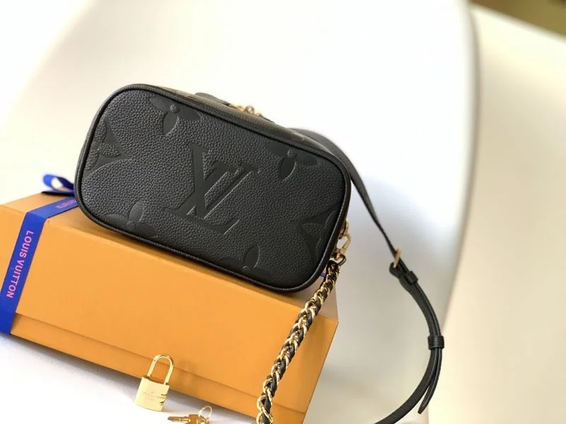 Durable Louis Vuitton Cosmetic Bags 42890
