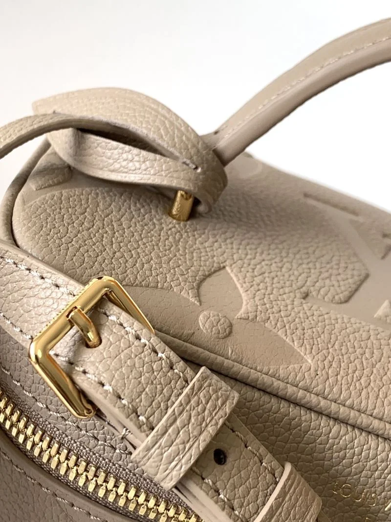 Louis Vuitton Cosmetic Bags Soft 42888