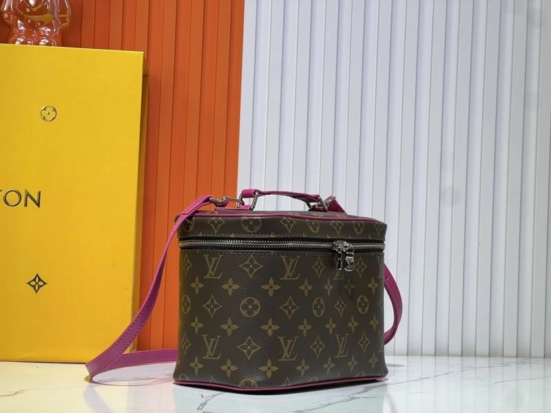 Louis Vuitton Cosmetic Bags WellDesigned 80267