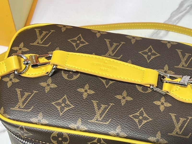 Chic Louis Vuitton Cosmetic Bags 80270