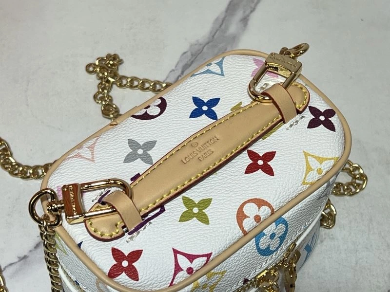 Unisex Louis Vuitton Cosmetic Bags 80238