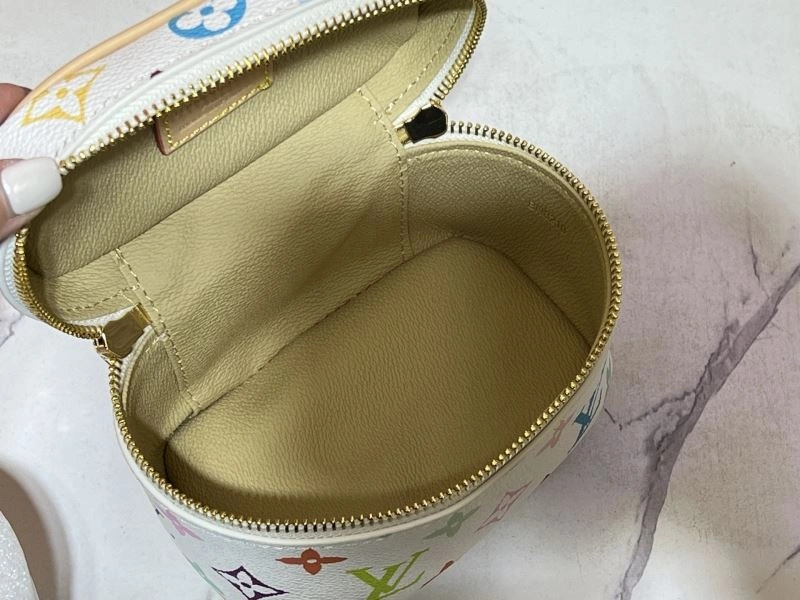 Unisex Louis Vuitton Cosmetic Bags 80238