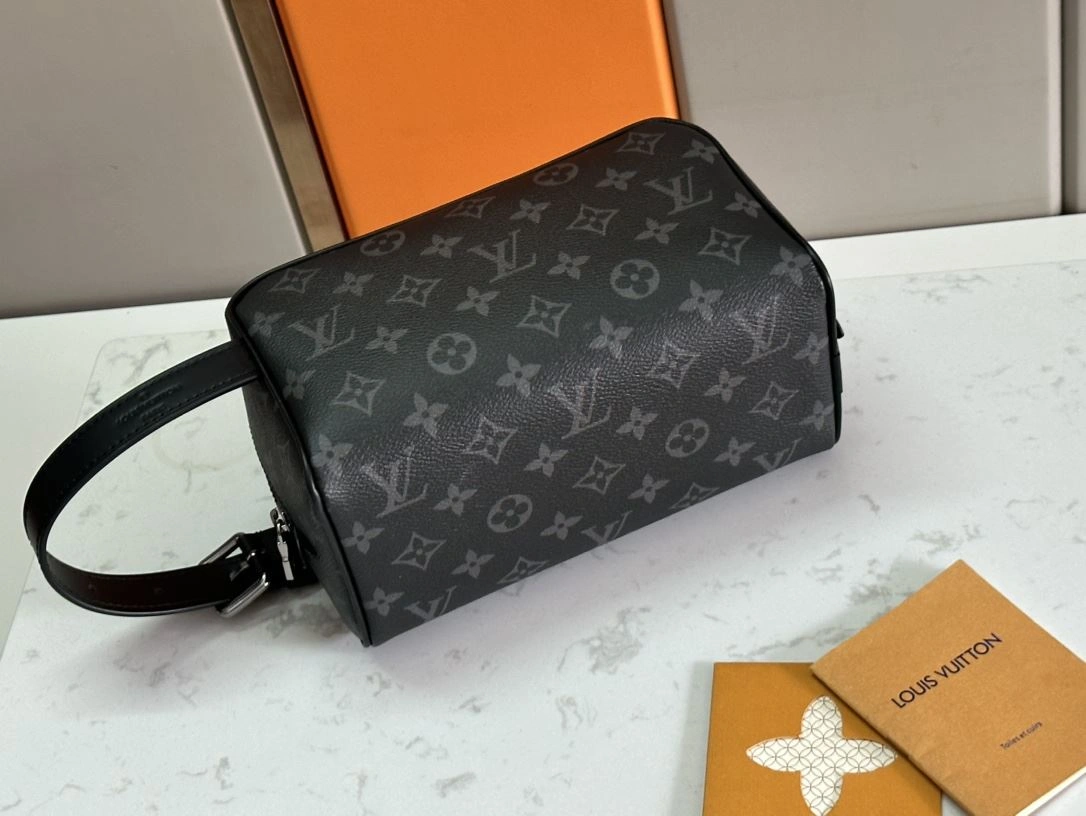 Louis Vuitton Cosmetic Bags Durable 91822