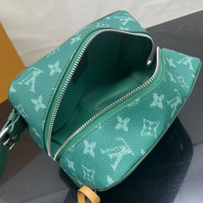 Premium Louis Vuitton Cosmetic Bags 41795