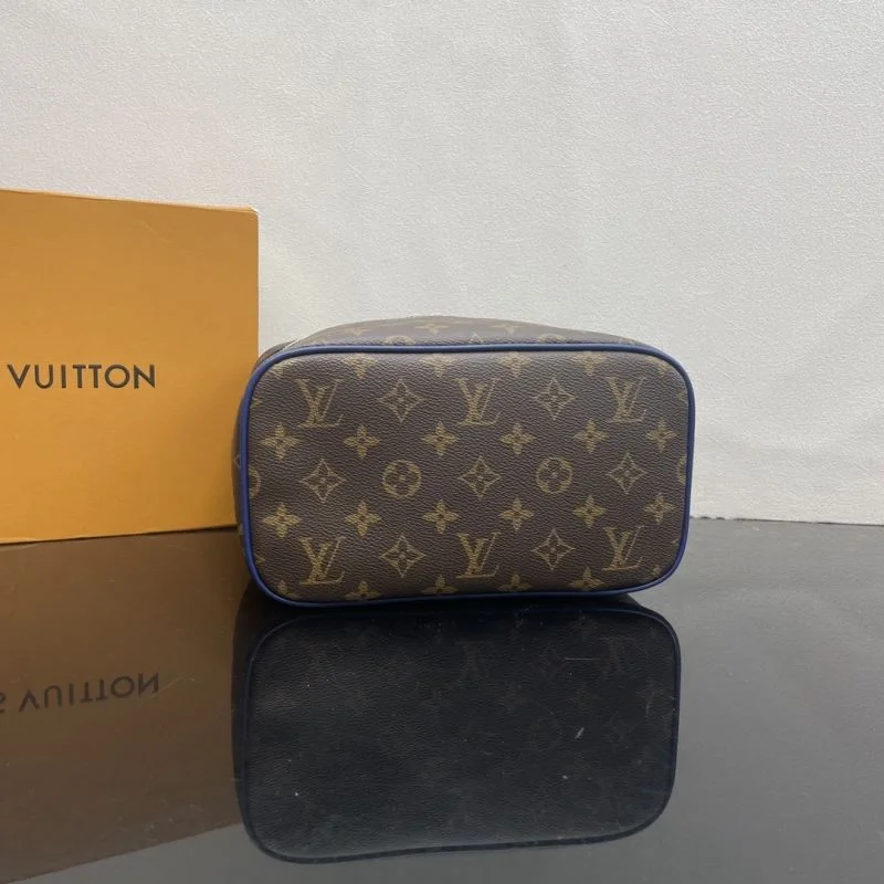 AllSeason Louis Vuitton Cosmetic Bags 41833