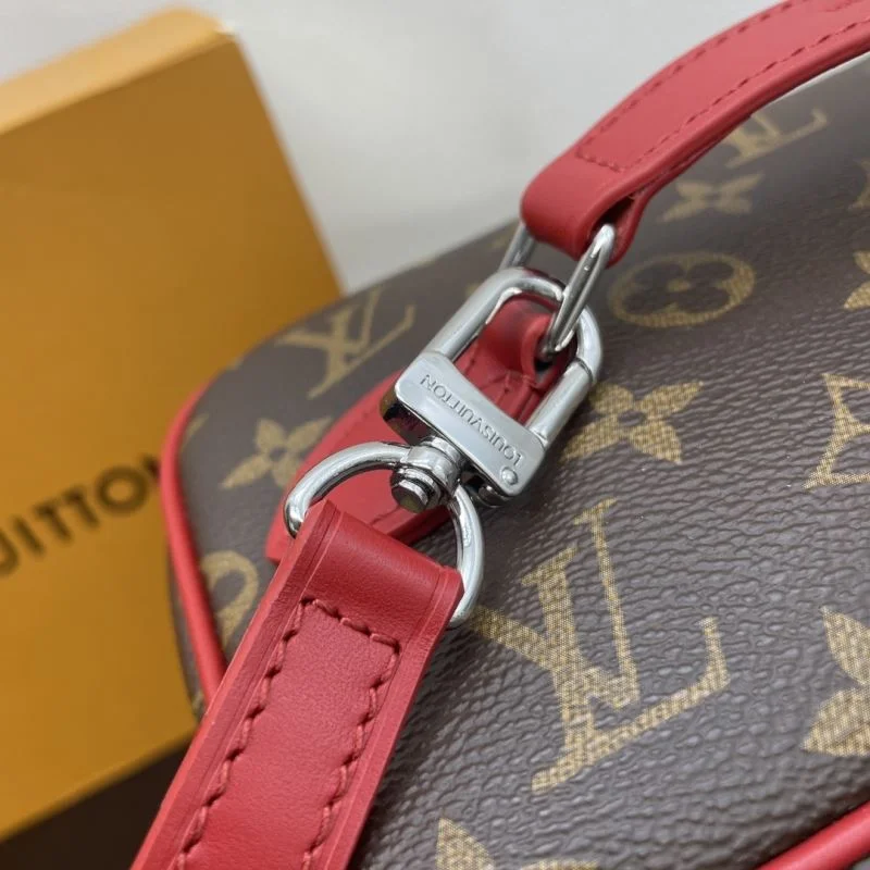 Timeless Louis Vuitton Cosmetic Bags 41792