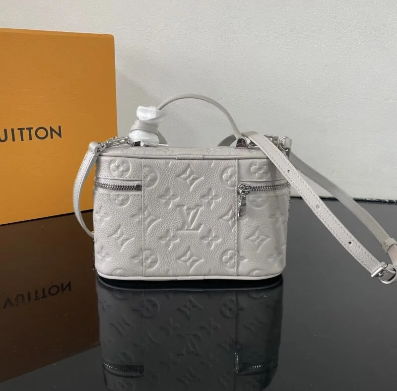 SmartChoice Louis Vuitton Cosmetic Bags 41605