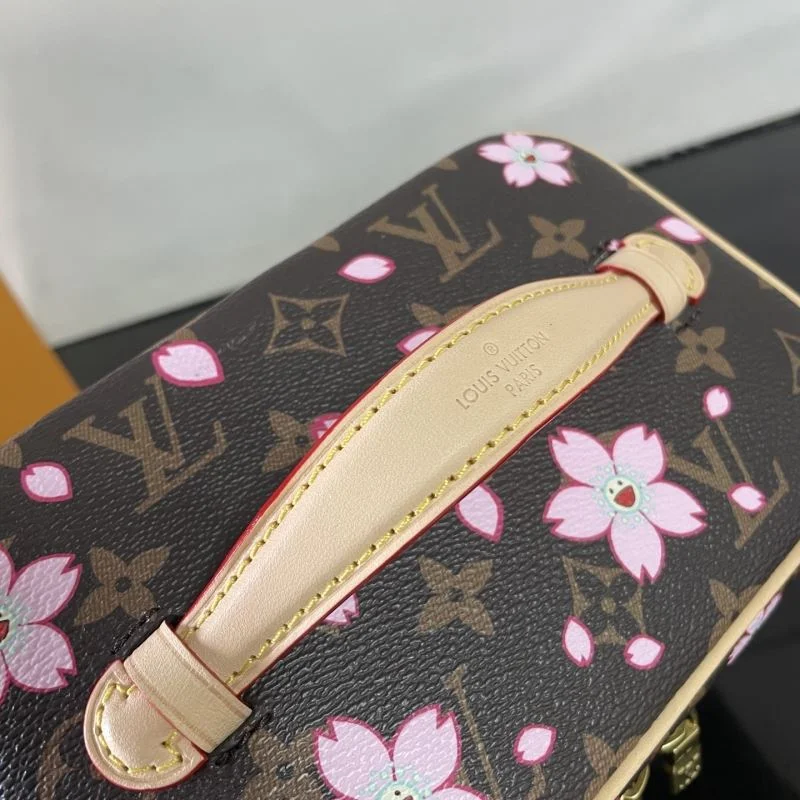 Louis Vuitton Cosmetic Bags Cozy 41604
