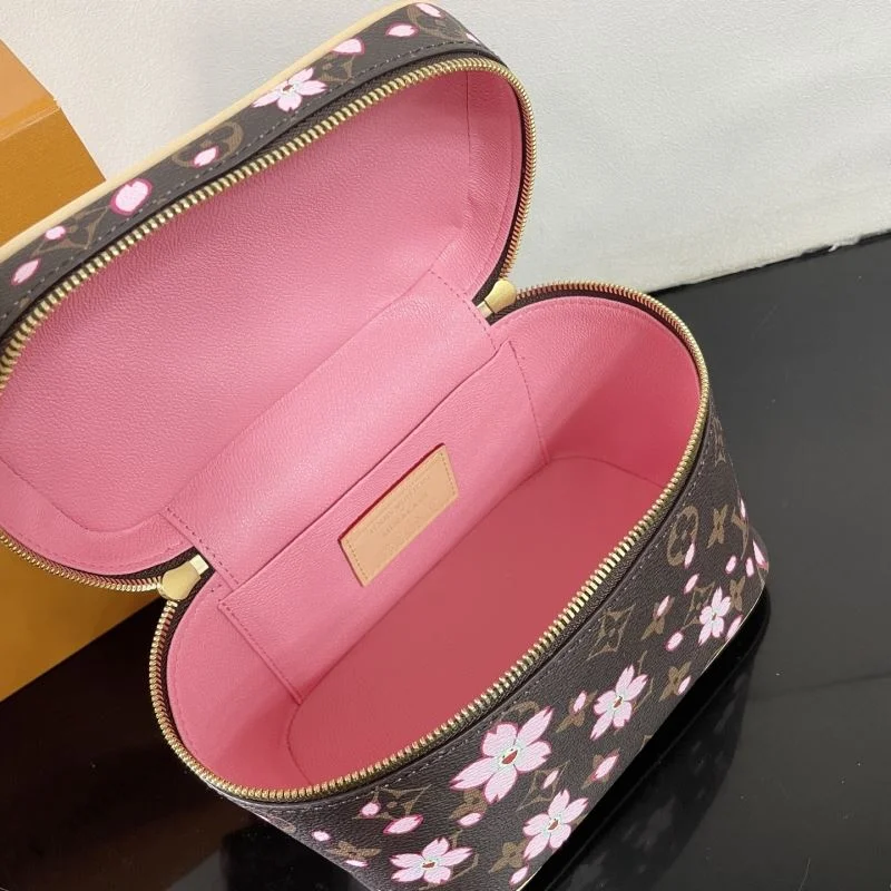 Louis Vuitton Cosmetic Bags Cozy 41604