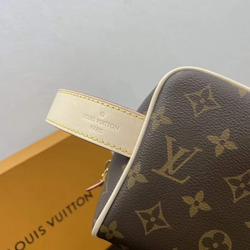 Louis Vuitton Cosmetic Bags Youthful 41606