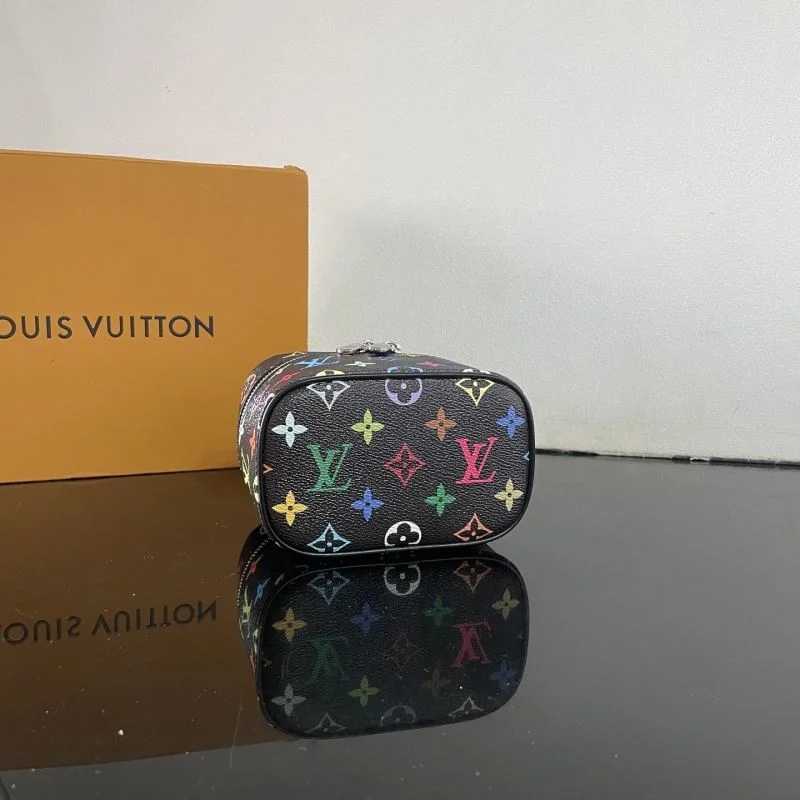 HighPerformance Louis Vuitton Cosmetic Bags 41599