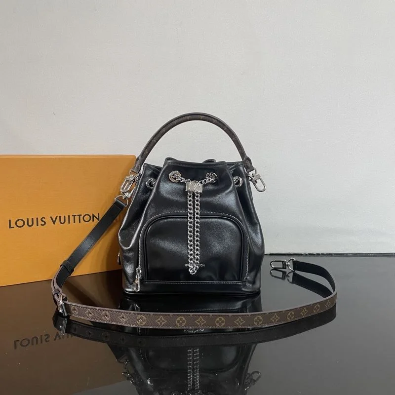 Louis Vuitton Cosmetic Bags Lightweight 41593