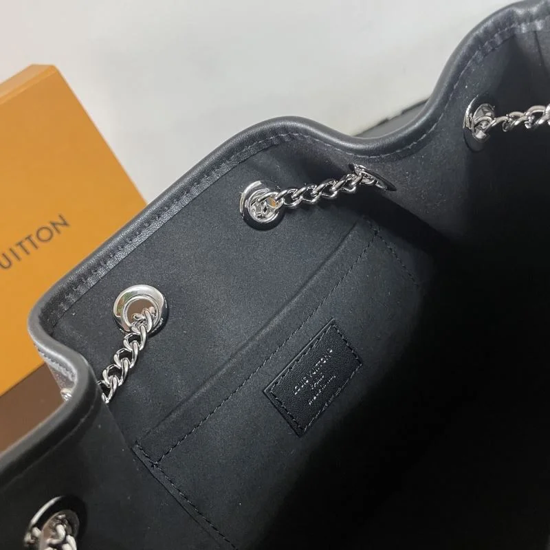 Louis Vuitton Cosmetic Bags Lightweight 41593