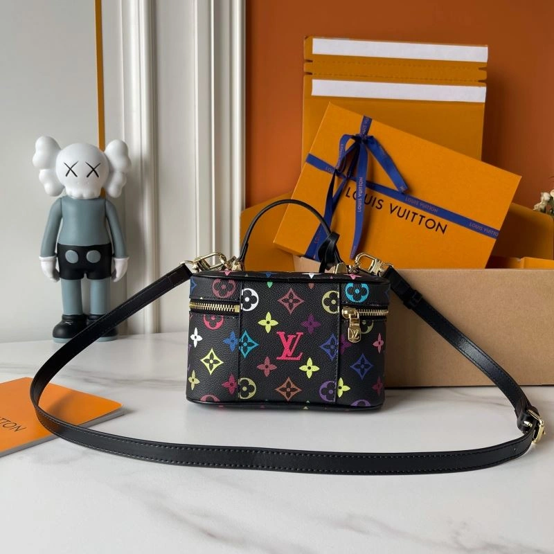 Louis Vuitton Cosmetic Bags Minimalist 88626
