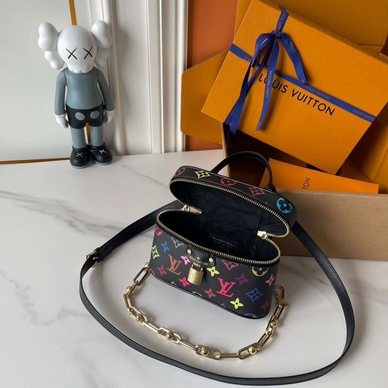 Louis Vuitton Cosmetic Bags Minimalist 88626
