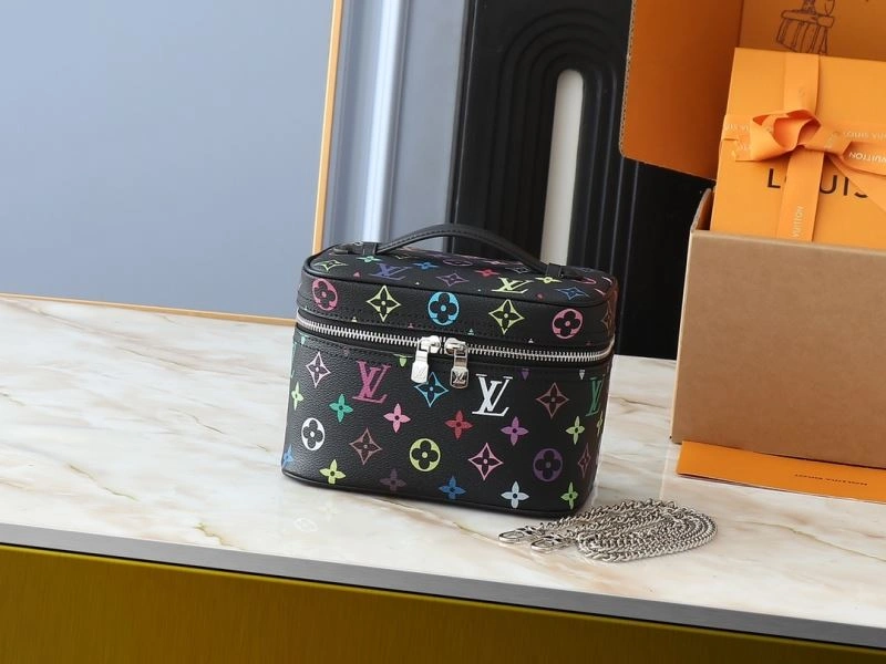 Fashionable Louis Vuitton Cosmetic Bags 88655