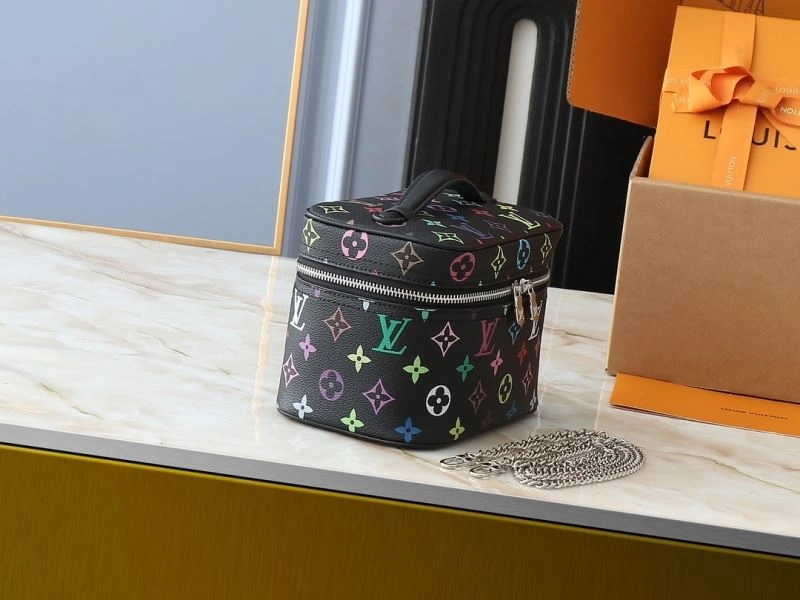Fashionable Louis Vuitton Cosmetic Bags 88655
