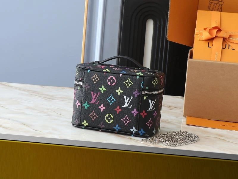 Fashionable Louis Vuitton Cosmetic Bags 88655