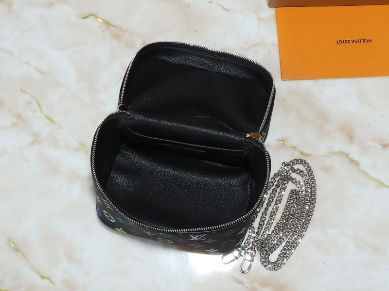 Fashionable Louis Vuitton Cosmetic Bags 88655