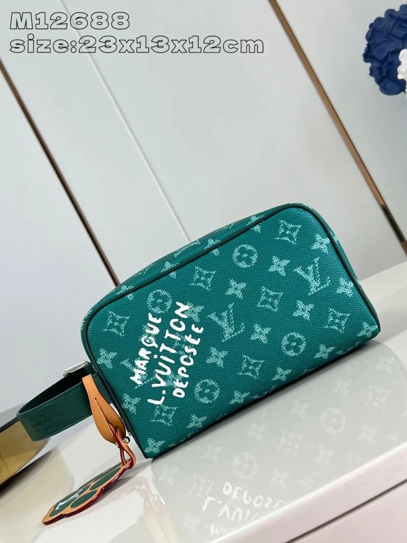 Compact Louis Vuitton Cosmetic Bags 41237
