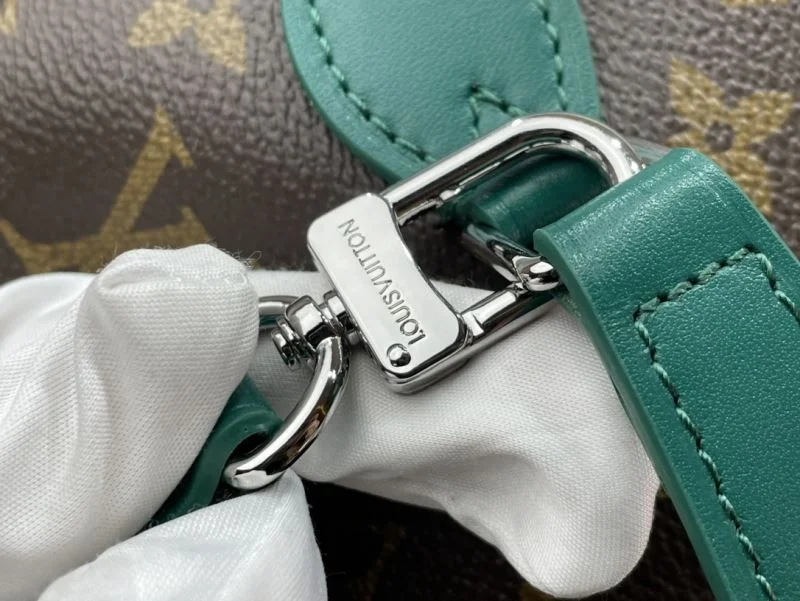 Louis Vuitton Cosmetic Bags FlexibleFit 41233