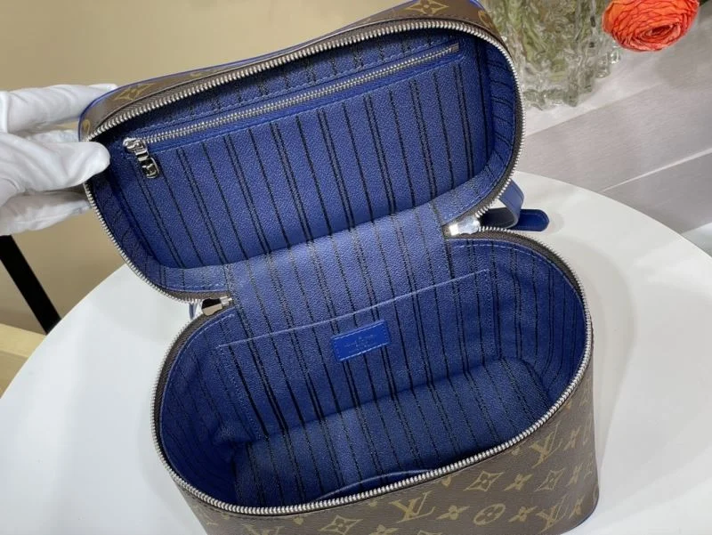 RelaxedFit Louis Vuitton Cosmetic Bags 41316