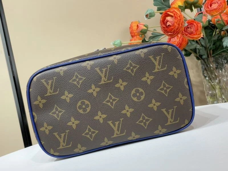 RelaxedFit Louis Vuitton Cosmetic Bags 41316