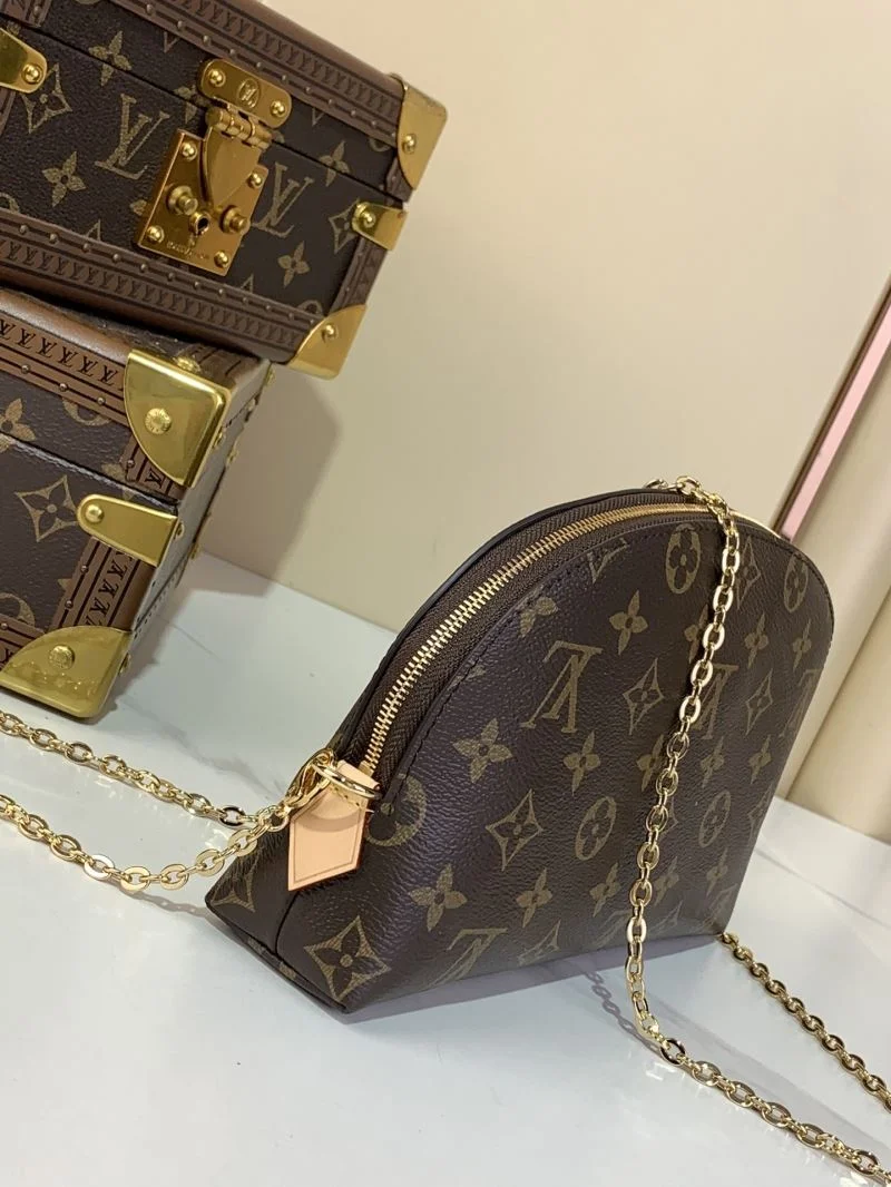 Louis Vuitton Cosmetic Bags Chic 41225
