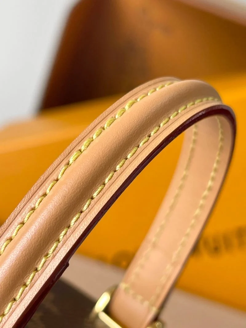 Modern Louis Vuitton Cosmetic Bags 41226