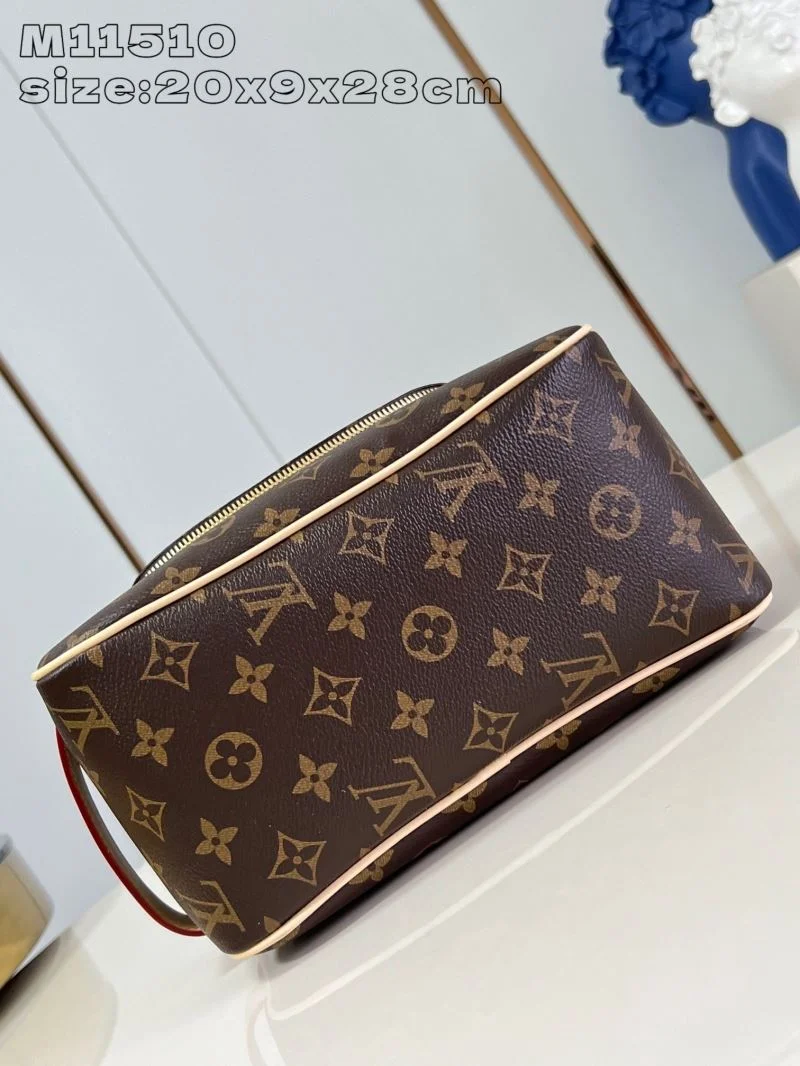 Bright Louis Vuitton Cosmetic Bags 41259