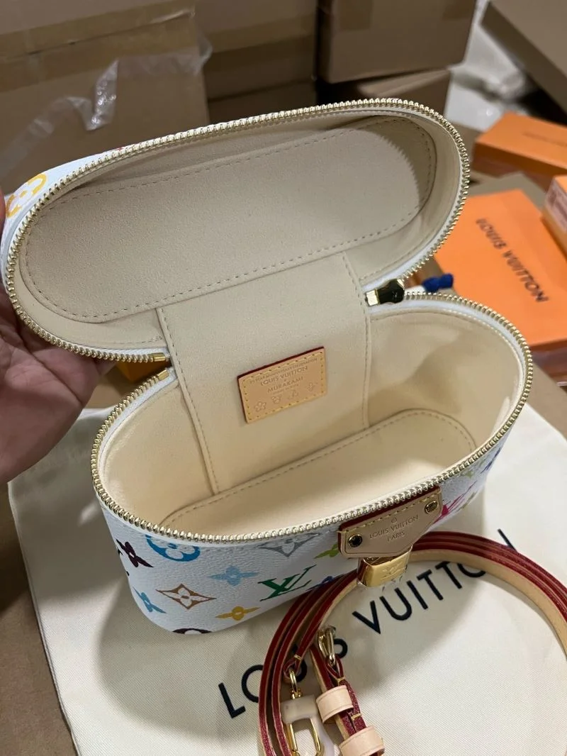 Louis Vuitton Cosmetic Bags MoistureWicking 41216