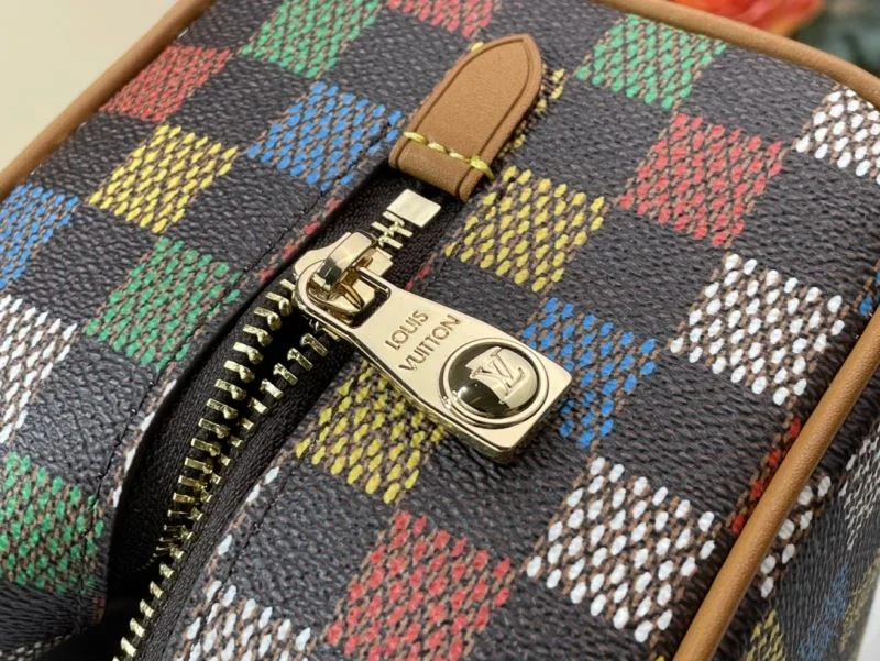 EasyMatch Louis Vuitton Cosmetic Bags 40585