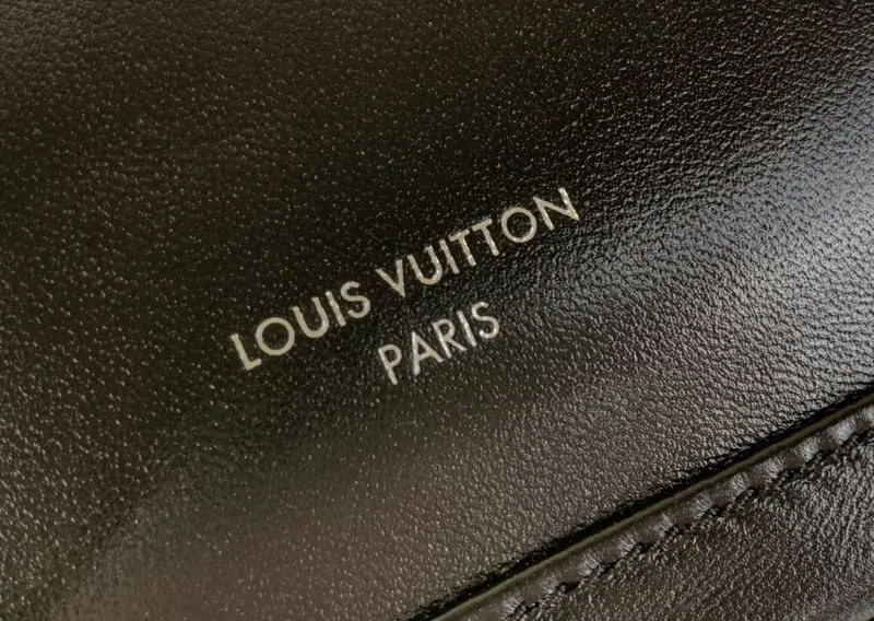 Reliable Louis Vuitton Cosmetic Bags 40577