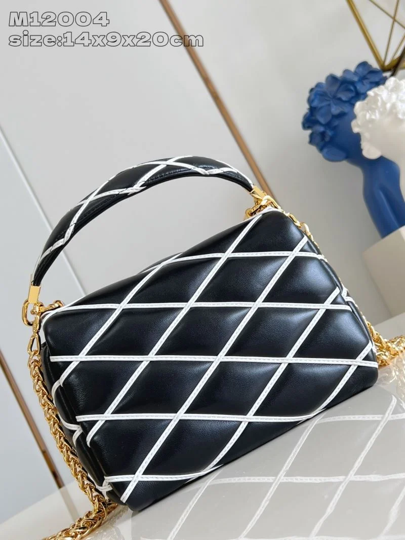 Louis Vuitton Cosmetic Bags TimelessDesign 40575