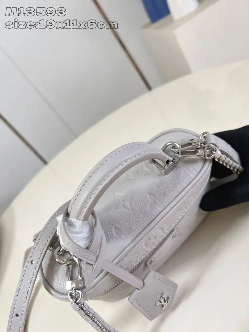 Louis Vuitton Cosmetic Bags HighQuality 40572