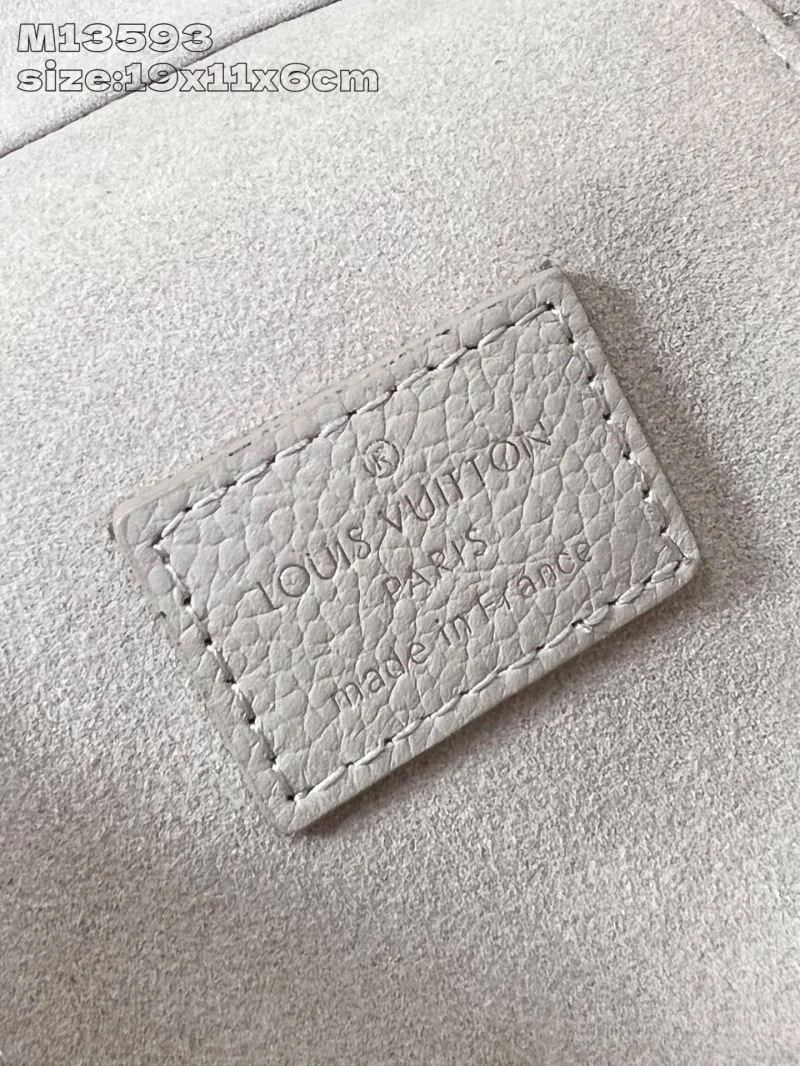 Louis Vuitton Cosmetic Bags HighQuality 40572
