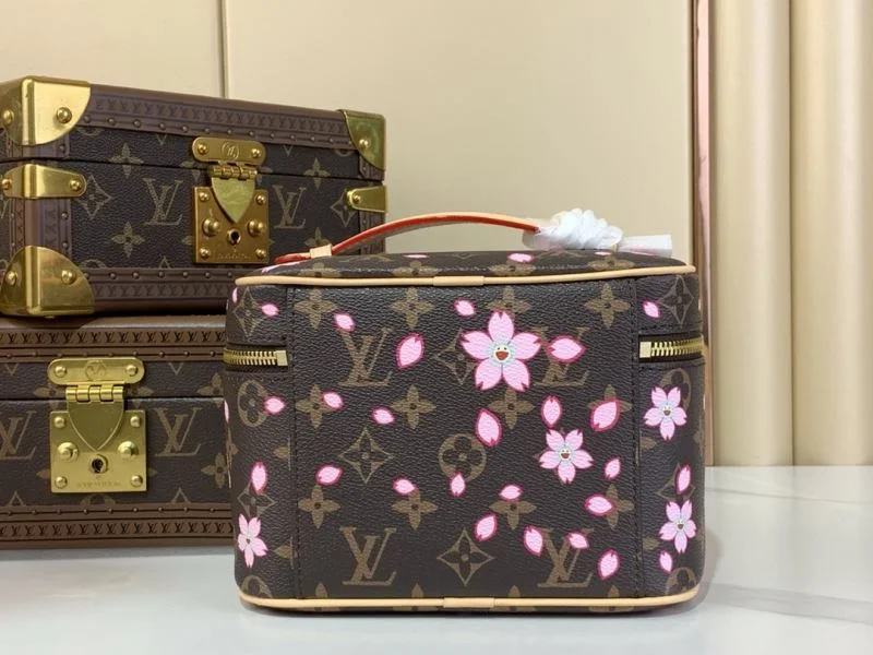 Lightweight Louis Vuitton Cosmetic Bags 40563