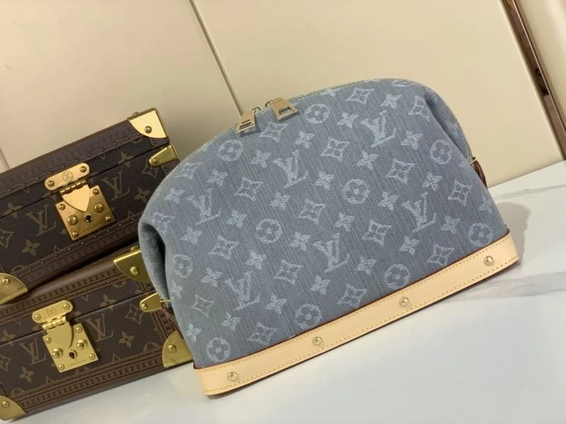 WaterResistant Louis Vuitton Cosmetic Bags 40560
