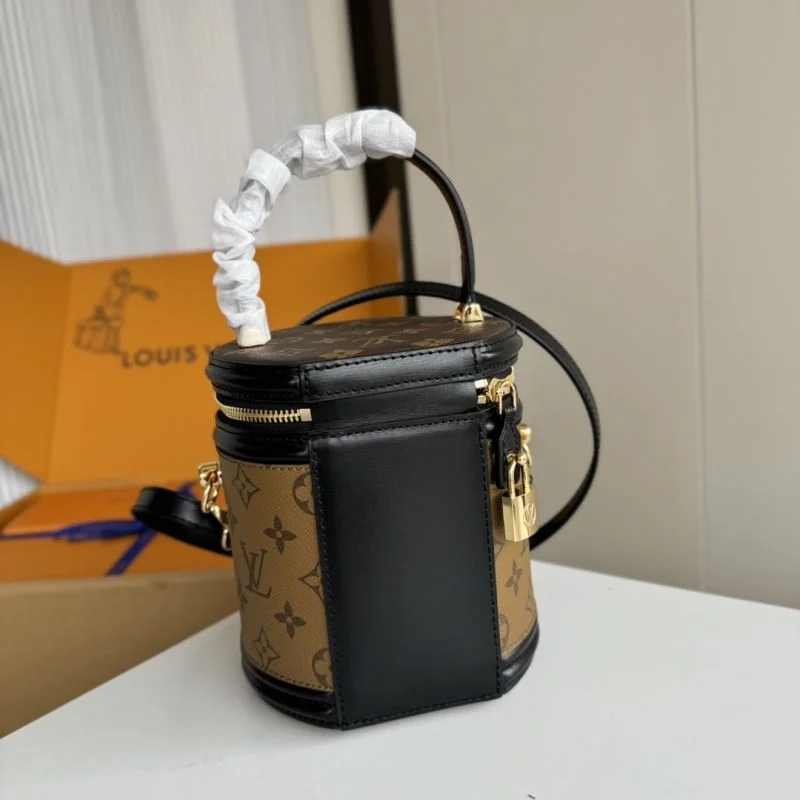 Stretchable Louis Vuitton Cosmetic Bags 49293